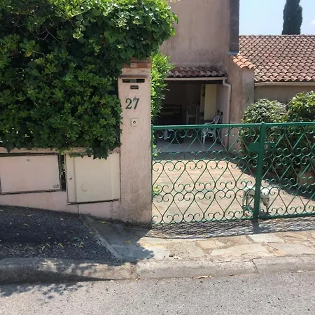 Petite maison en duplex Cogolin